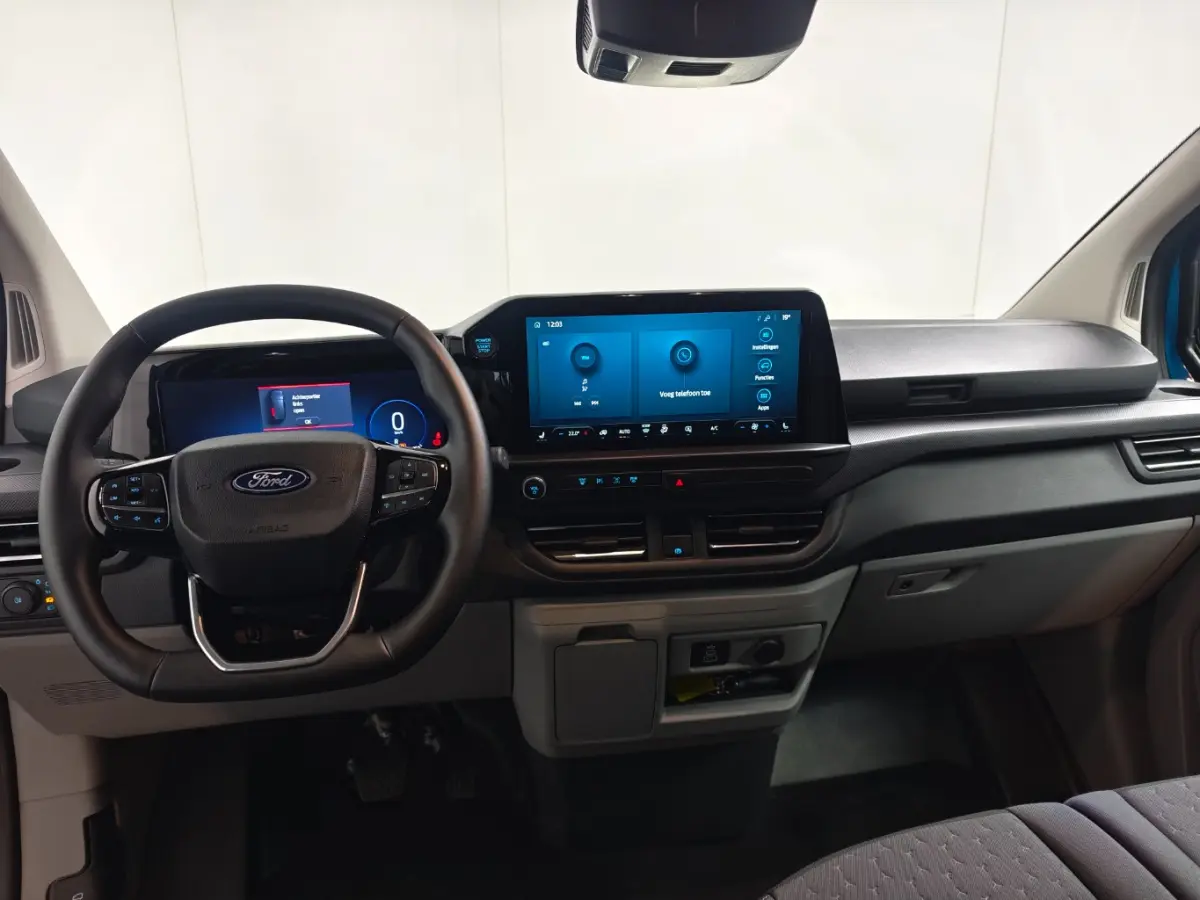 320 2.5 PHEV L2H1 Limited DC 233PK 6 Persoons | Camera | Carplay | Fabrieksgarantie tot 11-2029