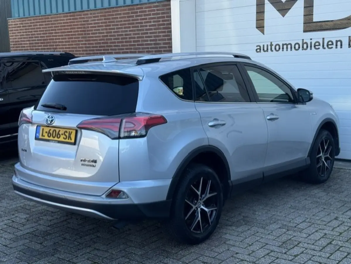 2.5 Hybrid Style -Dealer onderhouden-LED-Keyless-Perfect onderhouden - Volledige historie - Stoelverwarming