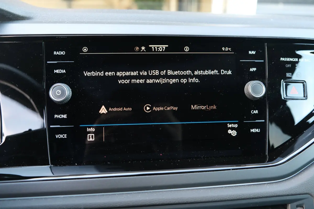 1.0 TSI 2x R-Line 95PK DSG Facelift Pano IQ Matrix Led Navi Virtual Beats