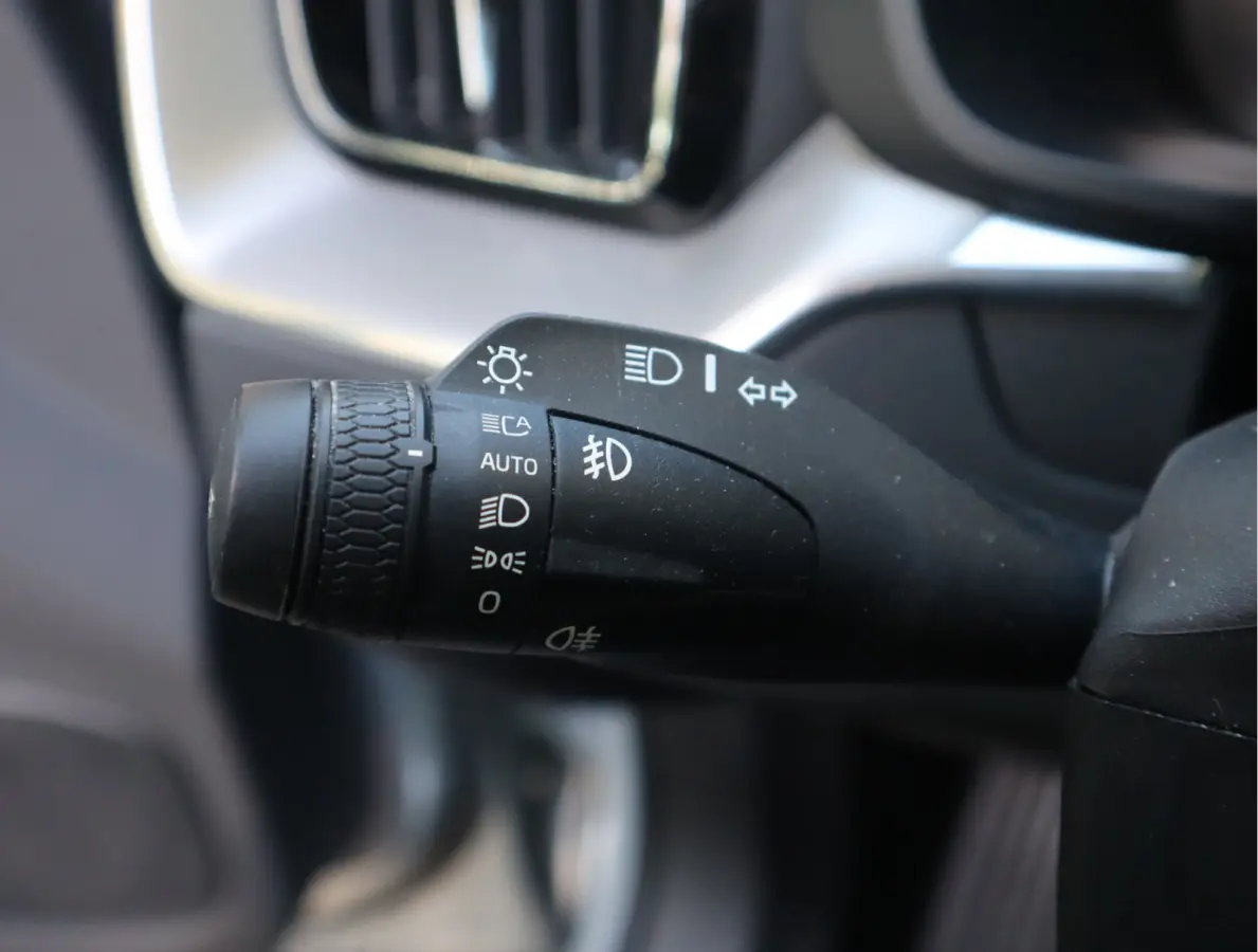 2.0 T8 Twin Engine AWD Inscription Navi / Carplay / Luchtvering / Blis / Trekh / Camera /Leder / Stoelkoeling-verwarming / Head-up /  SOH 94.48%