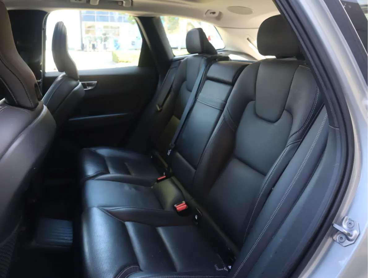 2.0 T8 Twin Engine AWD Inscription Navi / Carplay / Luchtvering / Blis / Trekh / Camera /Leder / Stoelkoeling-verwarming / Head-up /  SOH 94.48%