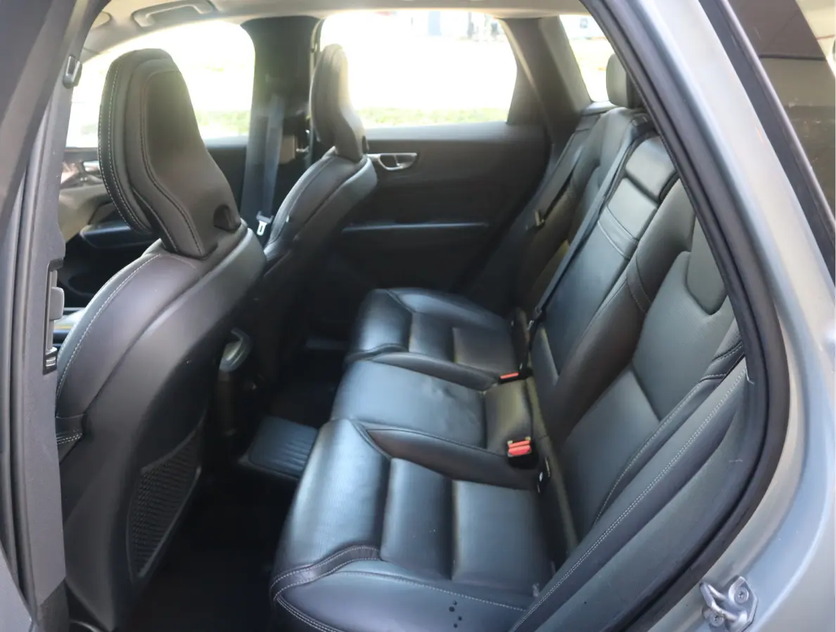2.0 T8 Twin Engine AWD Inscription Navi / Carplay / Luchtvering / Blis / Trekh / Camera /Leder / Stoelkoeling-verwarming / Head-up /  SOH 94.48%