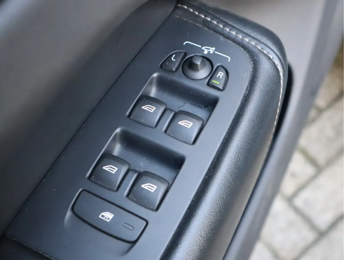 2.0 T8 Twin Engine AWD Inscription Navi / Carplay / Luchtvering / Blis / Trekh / Camera /Leder / Stoelkoeling-verwarming / Head-up /  SOH 94.48%