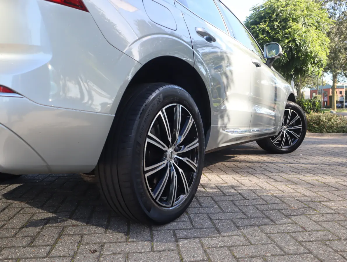 2.0 T8 Twin Engine AWD Inscription Navi / Carplay / Luchtvering / Blis / Trekh / Camera /Leder / Stoelkoeling-verwarming / Head-up /  SOH 94.48%