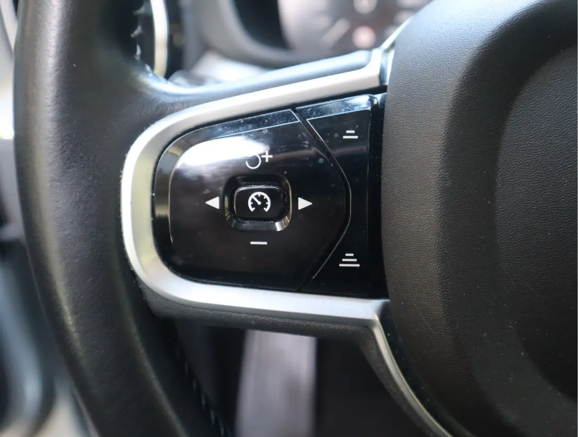 2.0 T8 Twin Engine AWD Inscription Navi / Carplay / Luchtvering / Blis / Trekh / Camera /Leder / Stoelkoeling-verwarming / Head-up /  SOH 94.48%