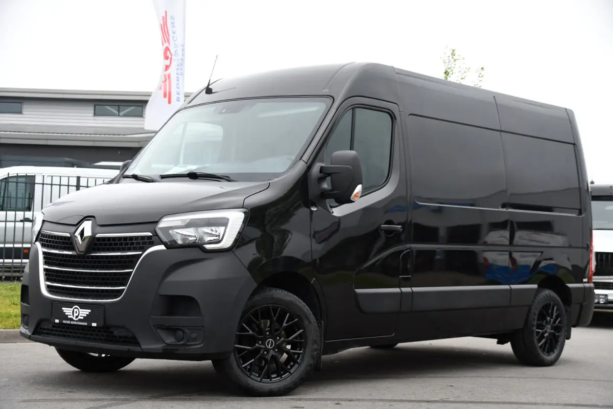 T35 2.3 dCi 150 L2H2 Black Edition Cruise, Camera, Carplay, 136pk, Automaat Multimedia, LED, NAVI, Trekhaak, Uniek!