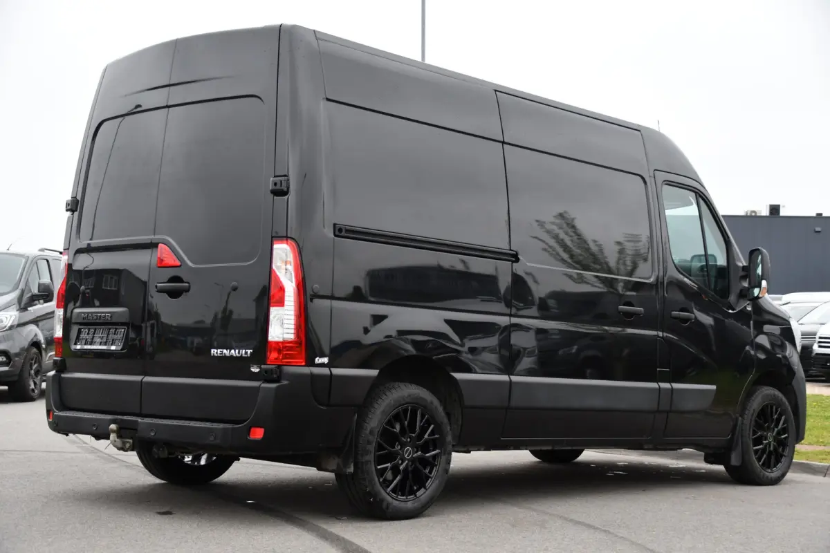 T35 2.3 dCi 150 L2H2 Black Edition Cruise, Camera, Carplay, 136pk, Automaat Multimedia, LED, NAVI, Trekhaak, Uniek!
