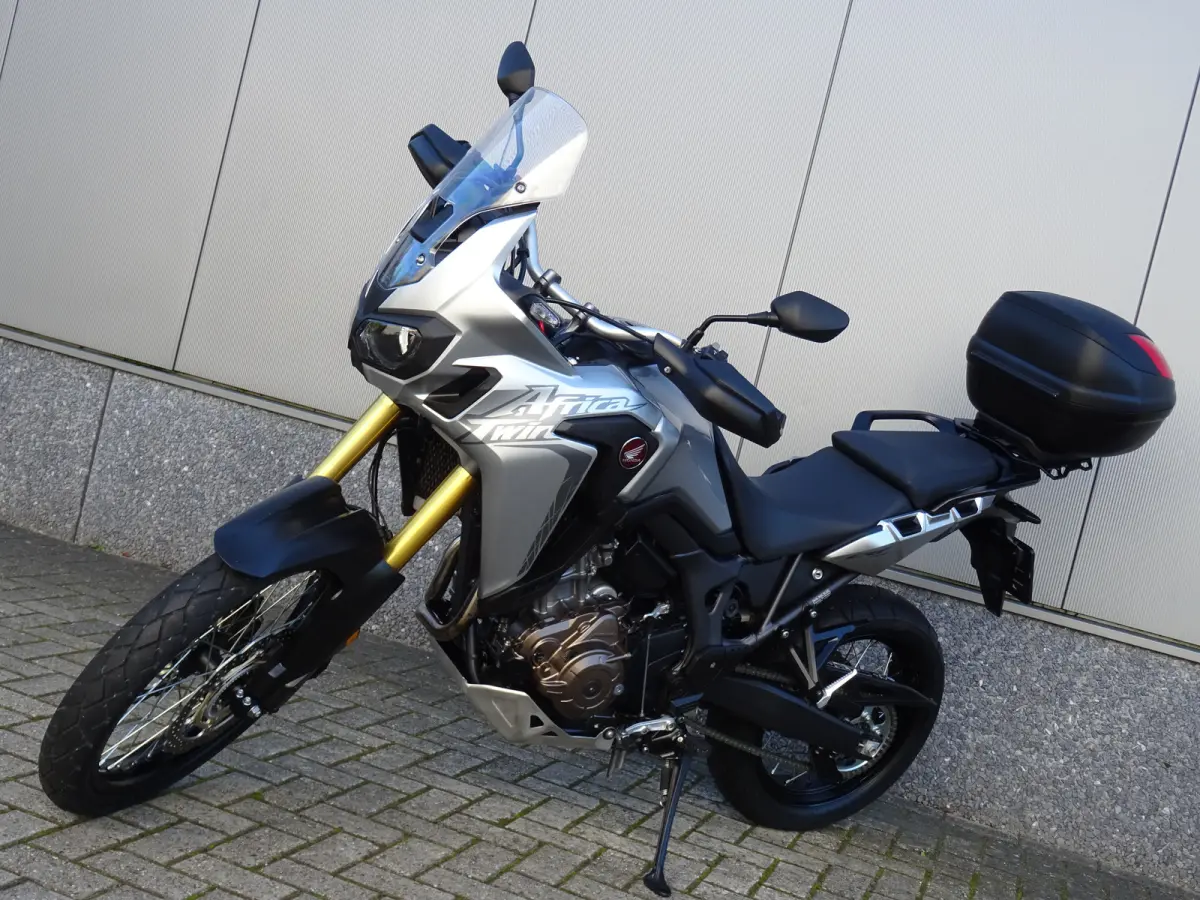 CRF 1000 AFRICA TWIN