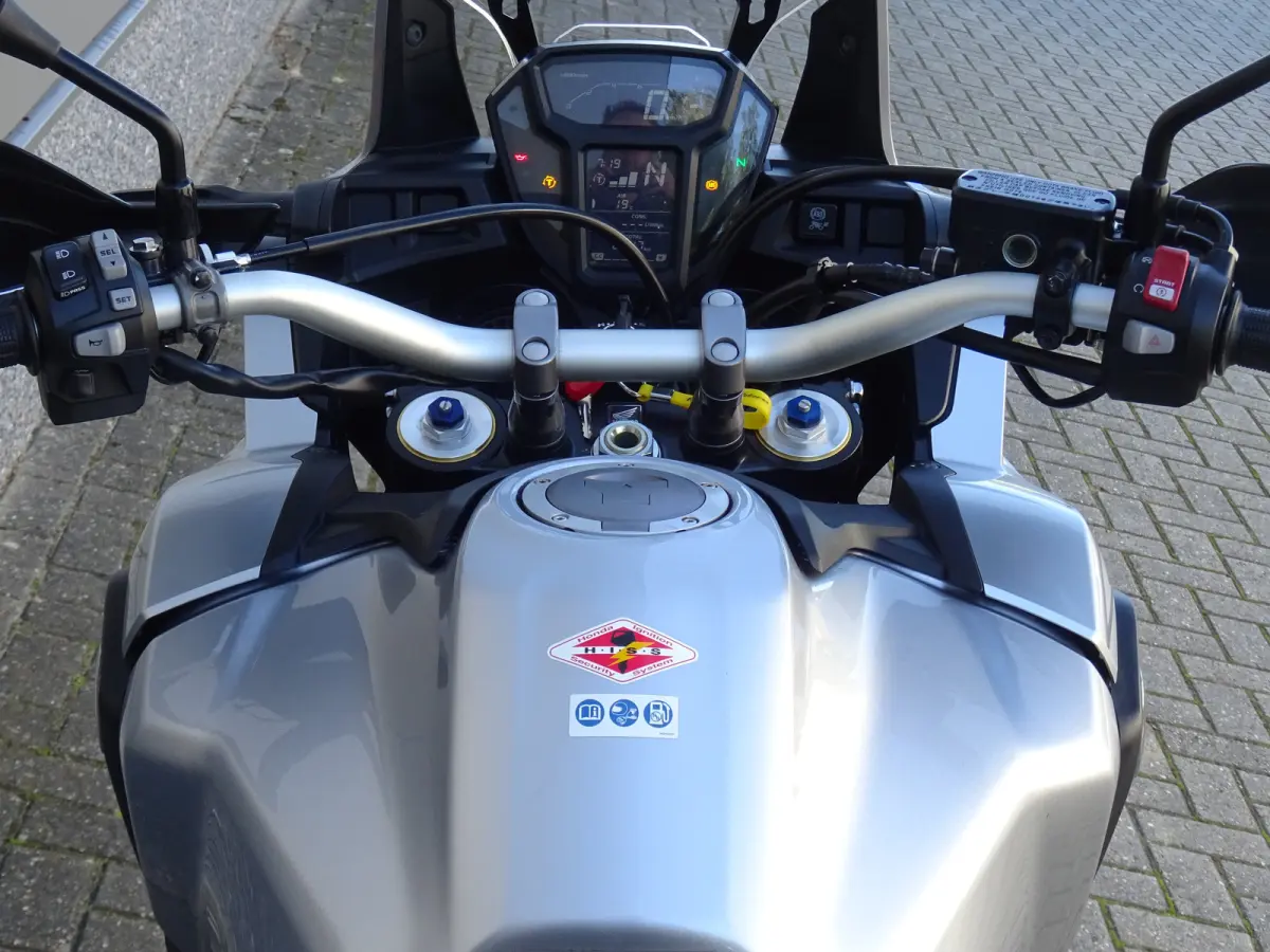 CRF 1000 AFRICA TWIN