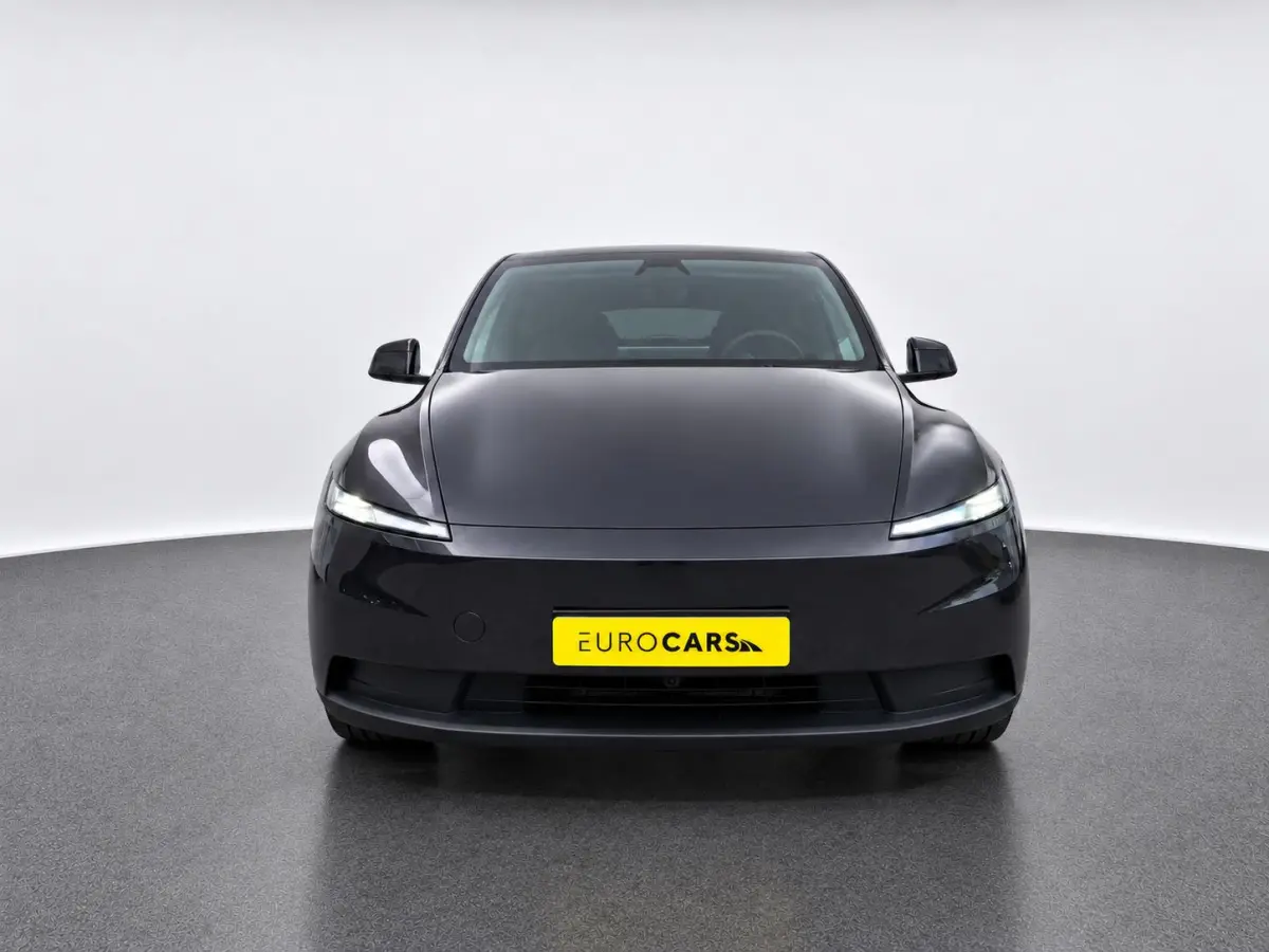 Standard RWD 58 kWh Panoramadak Navigatie Camera Adaptive Cruise Control Stoel- en stuurverwarming Dodehoekdetectie Elektrische achterklep Full Led Climate Control