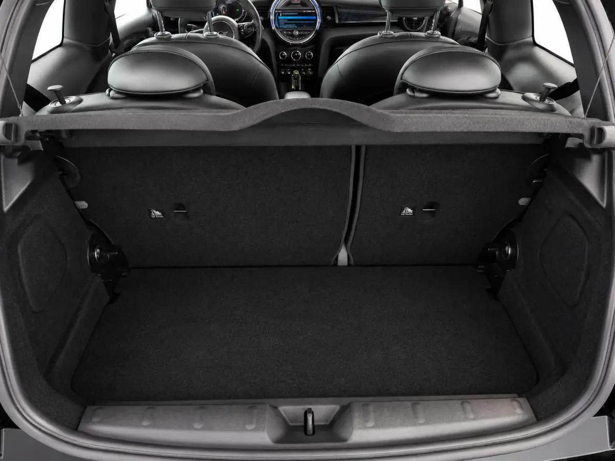 Charged 33 kWh Panoramadak Harman Kardon Camera Leder Navigatie Professional Cruise Control Head Up Display Bluetooth SOH 97%