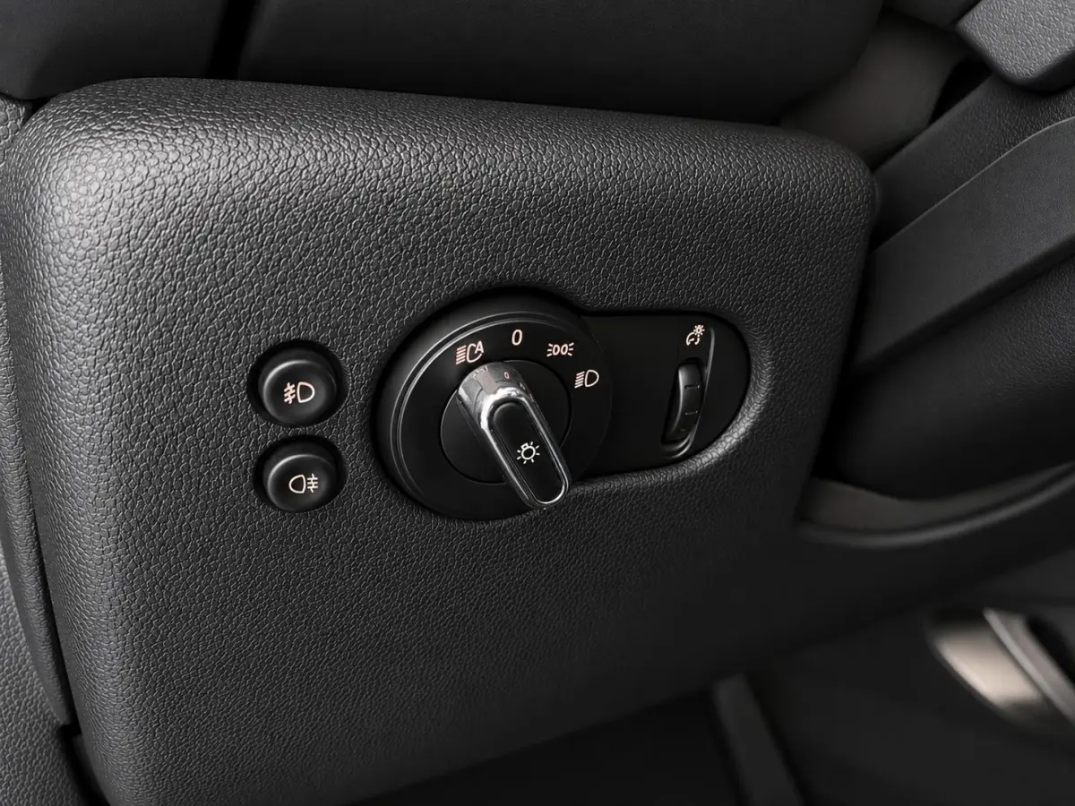 Charged 33 kWh Panoramadak Harman Kardon Camera Leder Navigatie Professional Cruise Control Head Up Display Bluetooth SOH 97%