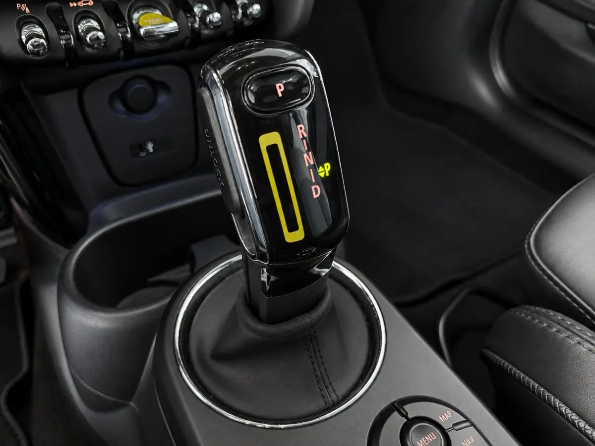 Charged 33 kWh Panoramadak Harman Kardon Camera Leder Navigatie Professional Cruise Control Head Up Display Bluetooth SOH 97%