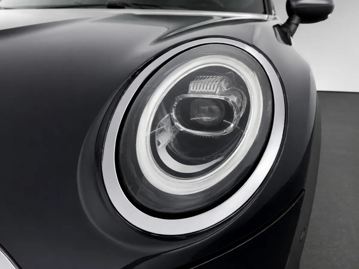 Charged 33 kWh Panoramadak Harman Kardon Camera Leder Navigatie Professional Cruise Control Head Up Display Bluetooth SOH 97%