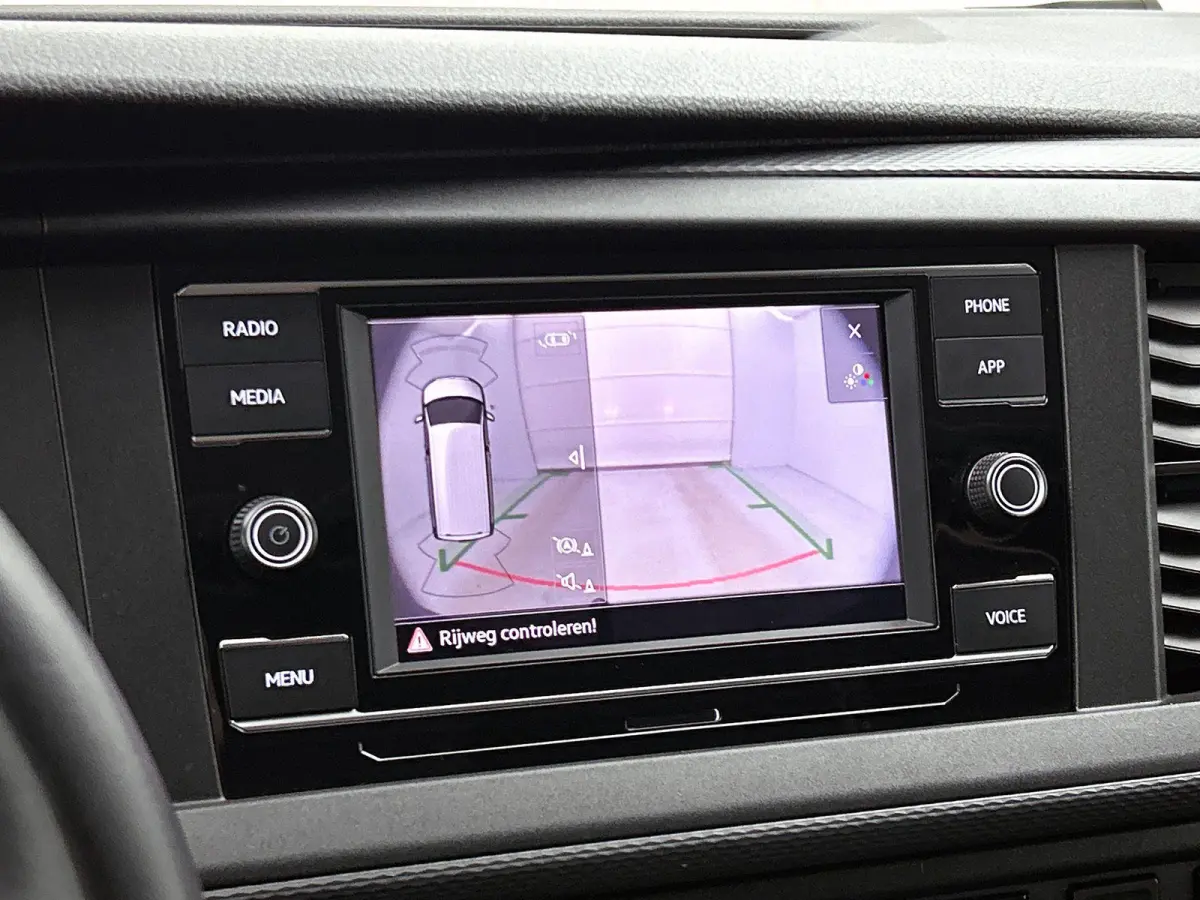 150pk Automaat L2H1 28 Highline Navigatie Apple Carplay Cruise control Airco 3-Zits Euro6