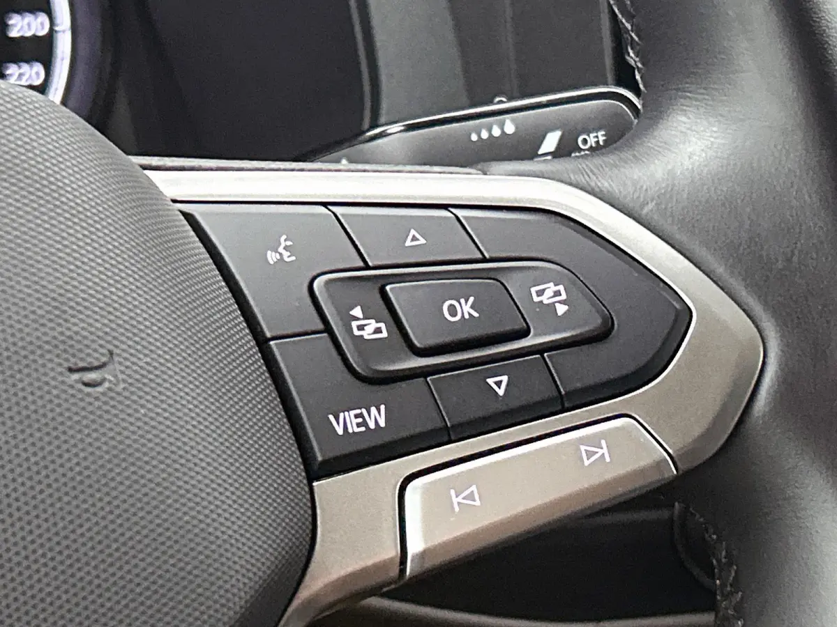 150pk Automaat L2H1 28 Highline Navigatie Apple Carplay Cruise control Airco 3-Zits Euro6