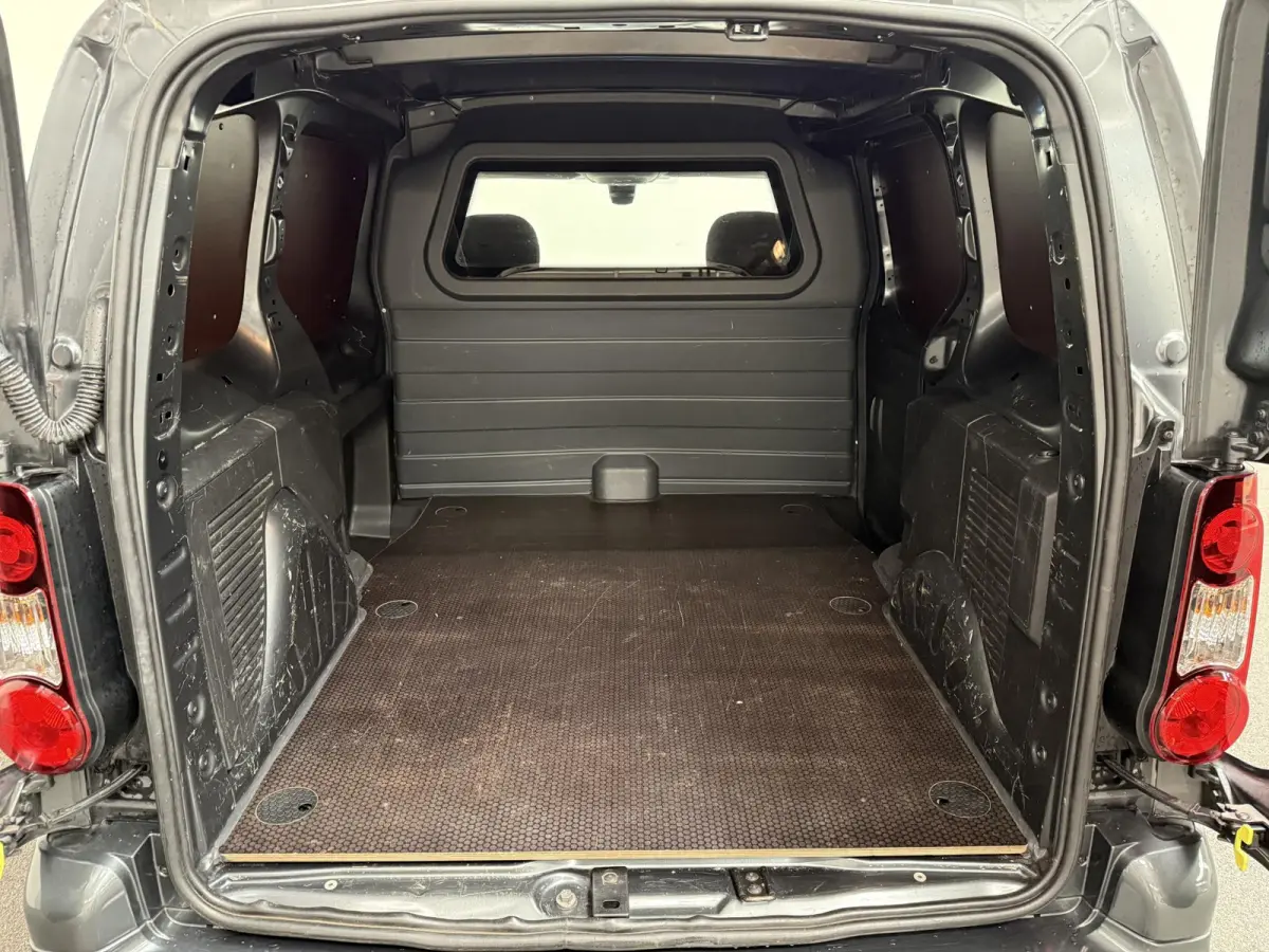 120 1.6 BlueHDi 75 L1 XR MARGE Airco Navigatie Cruise Control Trekhaak Parkeersensoren