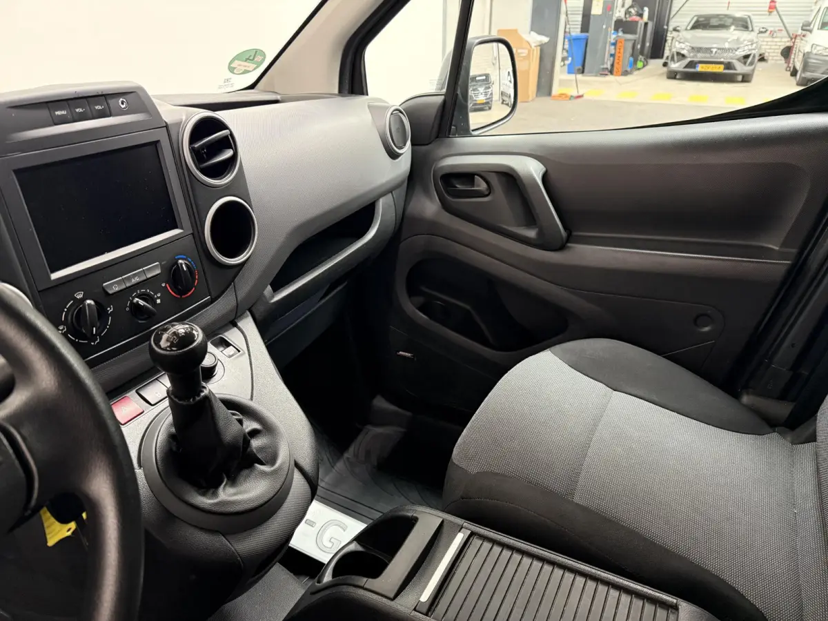 120 1.6 BlueHDi 75 L1 XR MARGE Airco Navigatie Cruise Control Trekhaak Parkeersensoren