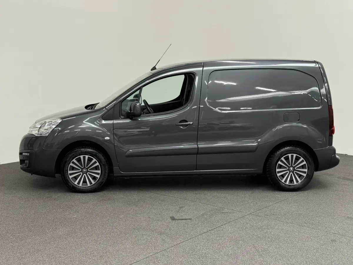 120 1.6 BlueHDi 75 L1 XR MARGE Airco Navigatie Cruise Control Trekhaak Parkeersensoren