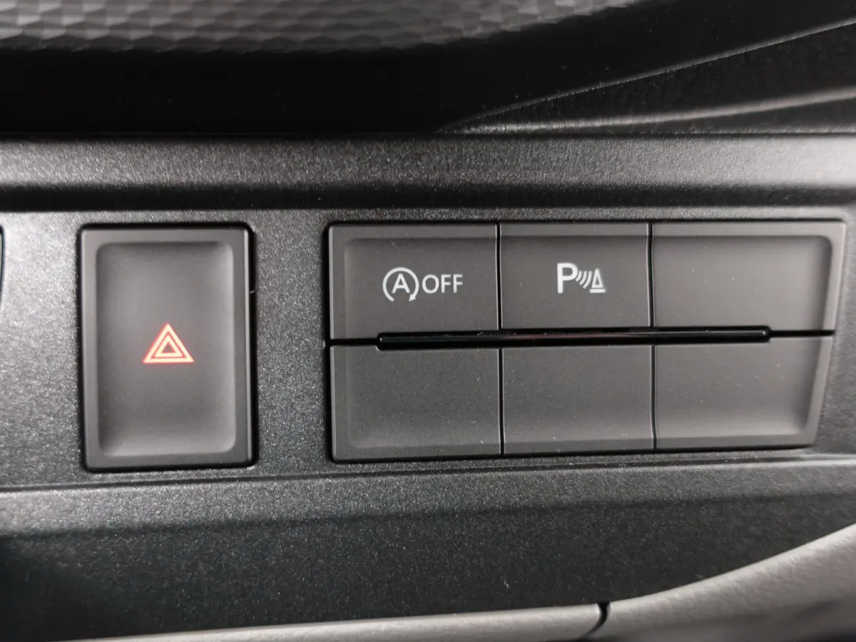 2.0 TDI L2H1 28 Highline Automaat Camera Airco Cruise