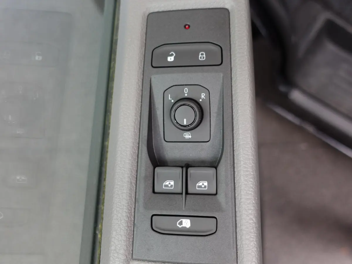 2.0 TDI L2H1 28 Highline Automaat Camera Airco Cruise