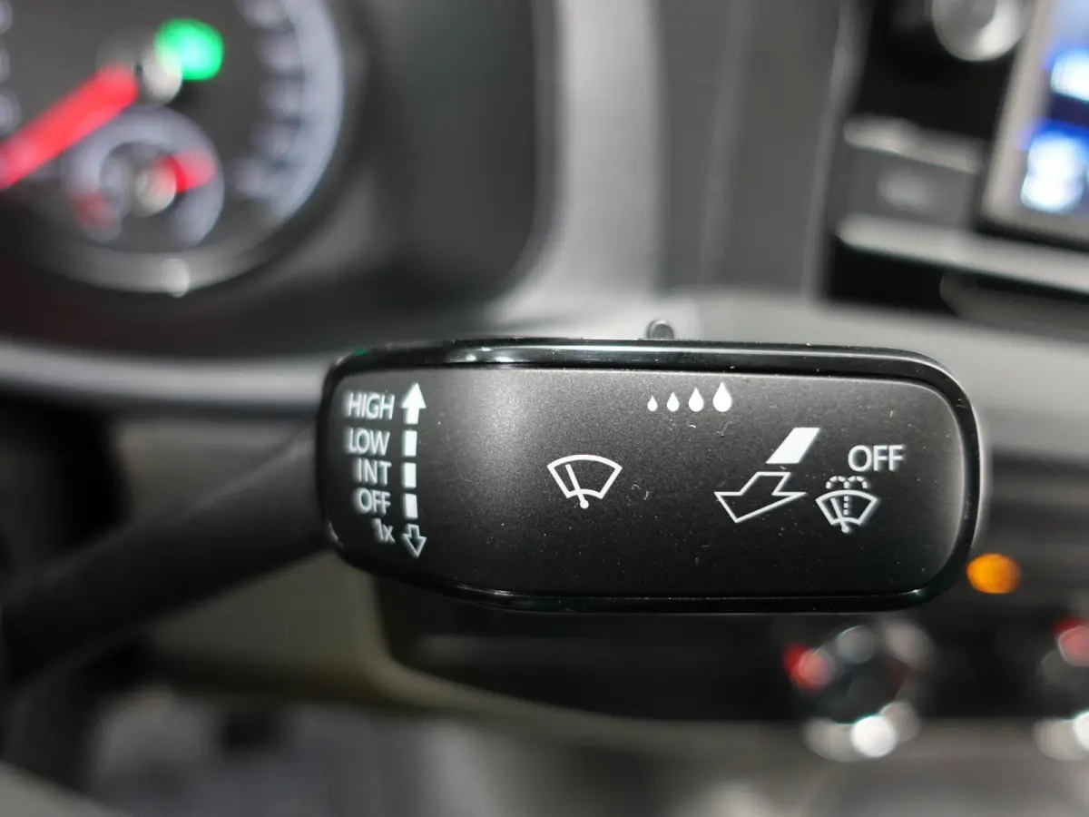 2.0 TDI L2H1 28 Highline Automaat Camera Airco Cruise
