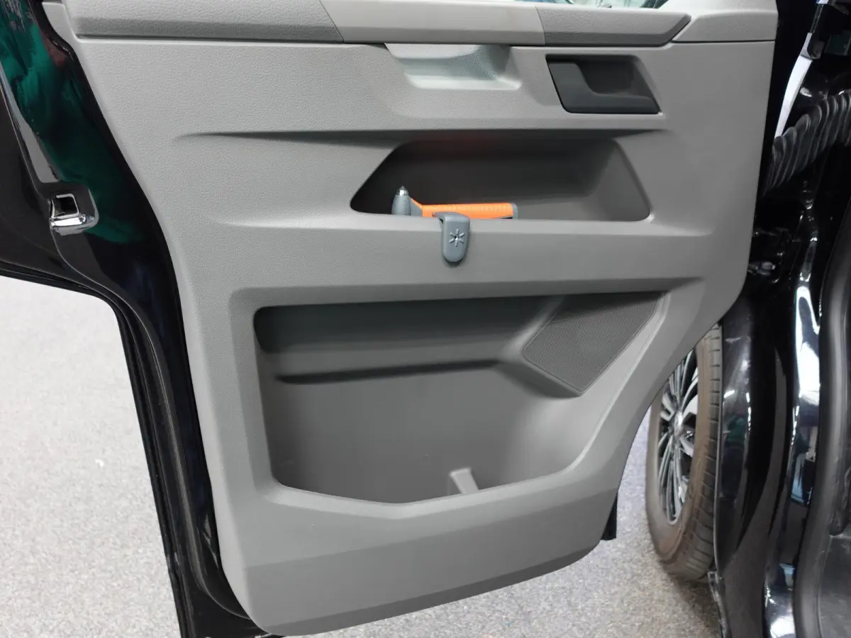 2.0 TDI L2H1 28 Highline Automaat Camera Airco Cruise