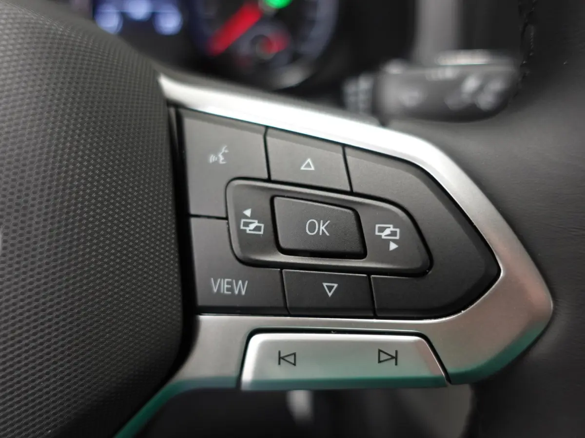 2.0 TDI L2H1 28 Highline Automaat Camera Airco Cruise