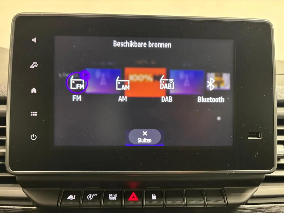 2.0 Blue dCi 150PK L2H1 EC Sport Edition Automaat Navigatie Airco Lichtmetalen velgen Betimmering Trekhaak Camera Parkeer sensoren Dab