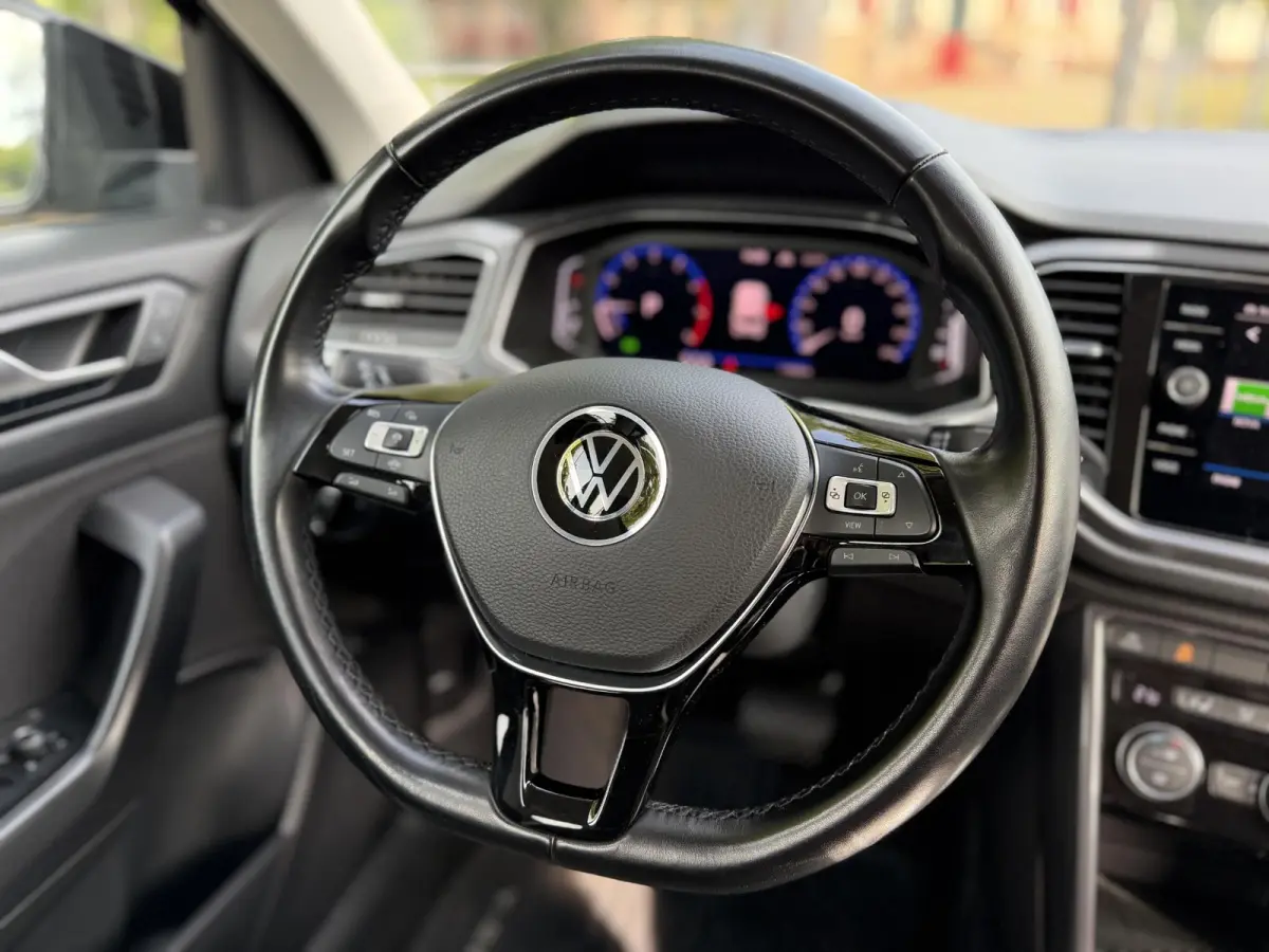 1.5 TSI Sport | DSG | Camera | Keyless | Virtal Cockpit | Led |
