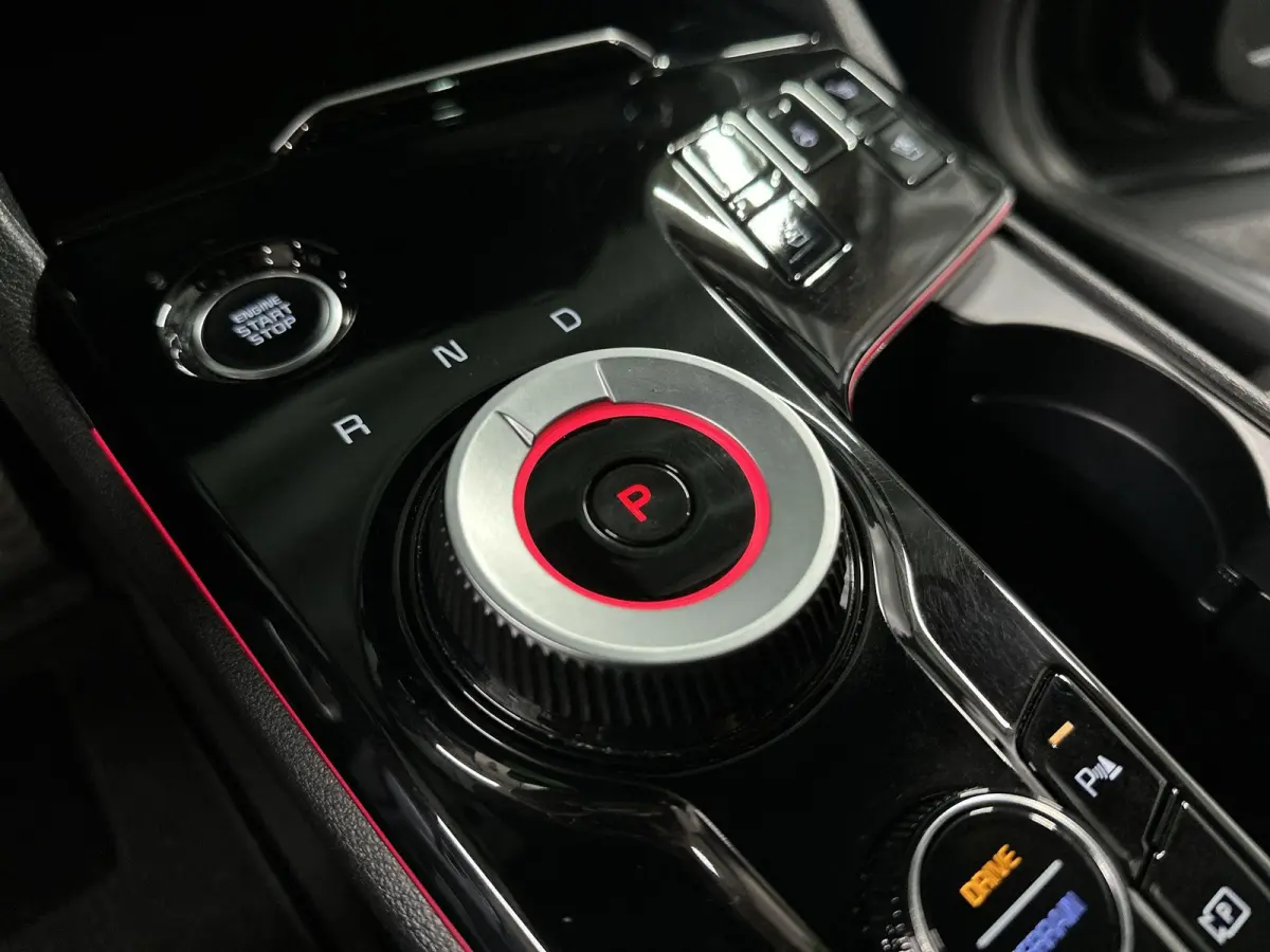 1.6 T-GDi Plug-in Hybrid AWD GT-PlusLine Automaat | Leder | SOH 100%