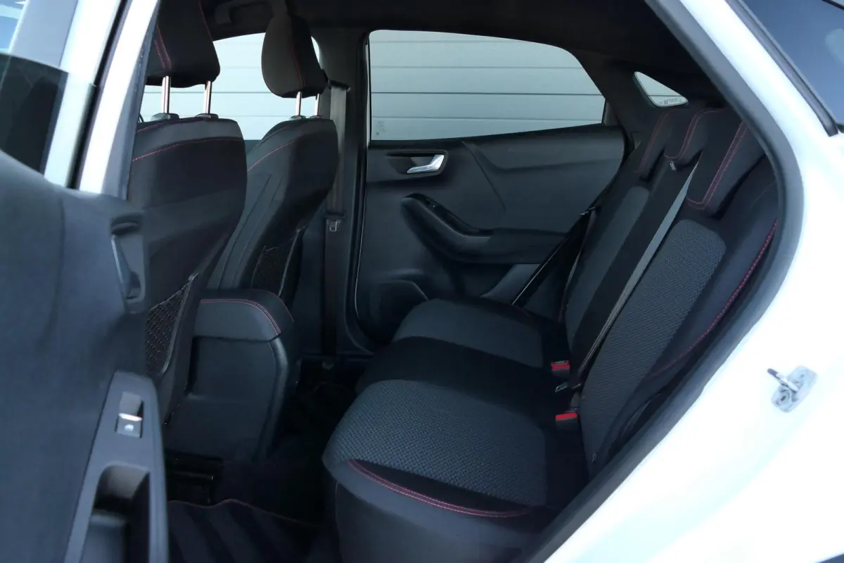 1.0 EcoBoost ST-Line|Winterpack|Carplay|PDC!