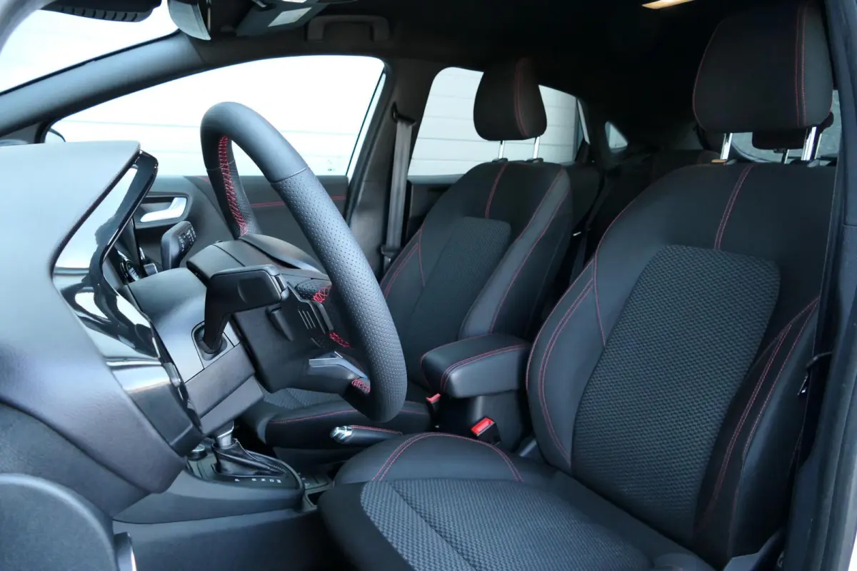 1.0 EcoBoost ST-Line|Winterpack|Carplay|PDC!