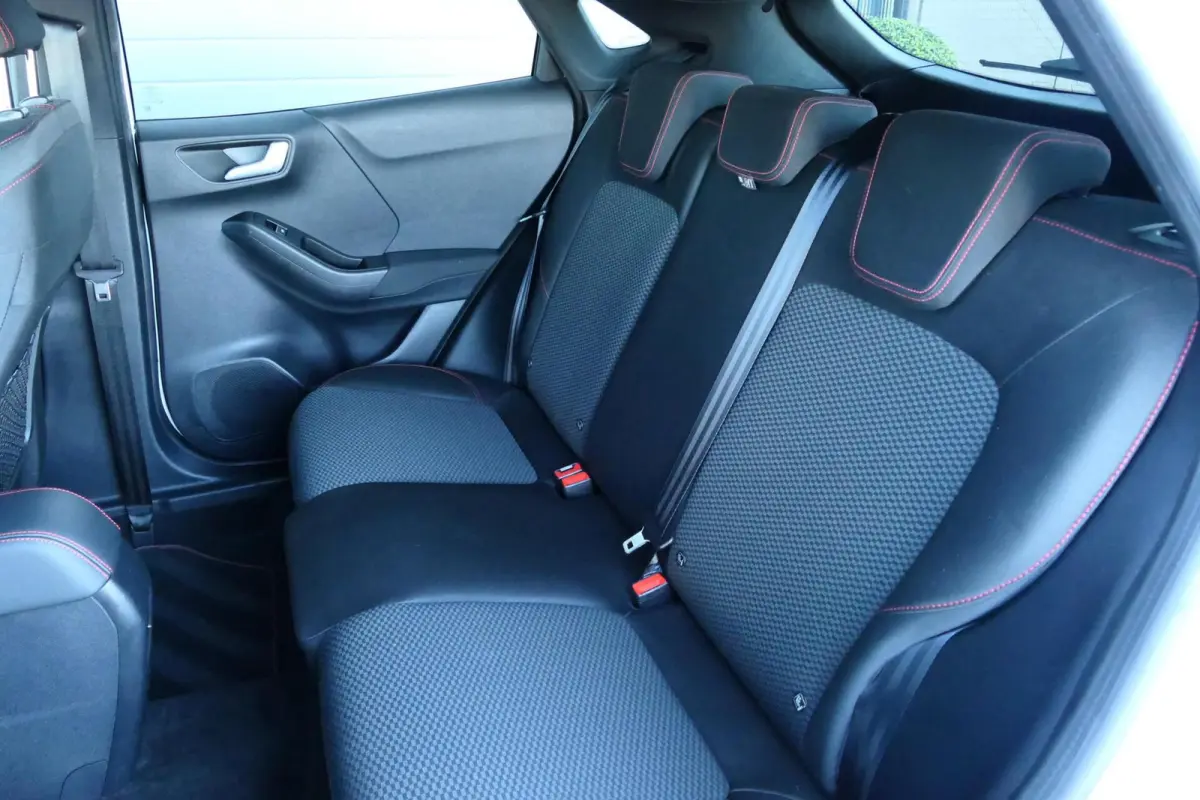 1.0 EcoBoost ST-Line|Winterpack|Carplay|PDC!