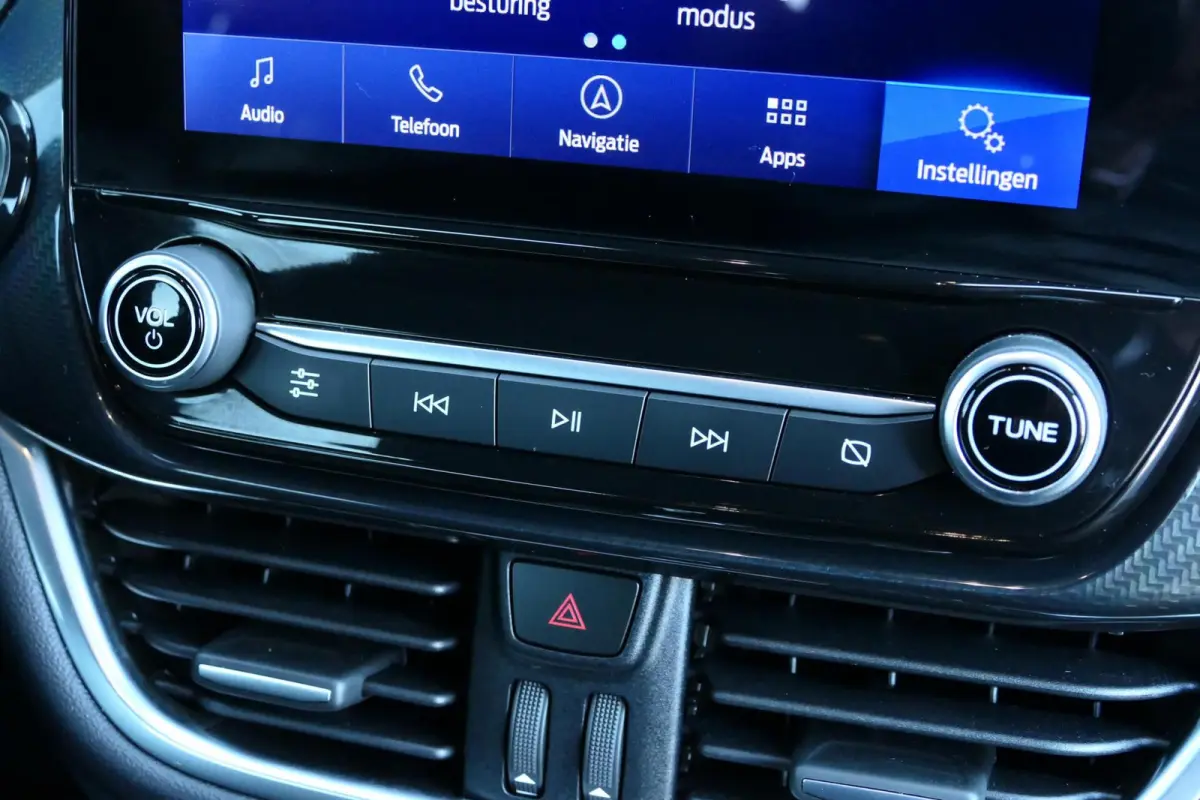 1.0 EcoBoost ST-Line|Winterpack|Carplay|PDC!