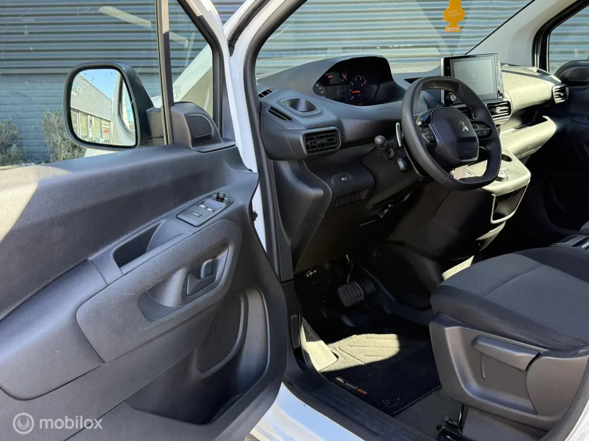 bestel 1.5 BlueHDI Premium - Aut - Carplay - Navi -
