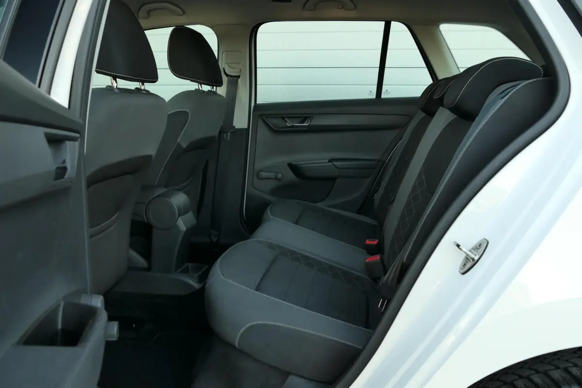 1.0 TSI Ambition|PDC|Carplay|Cruise control!