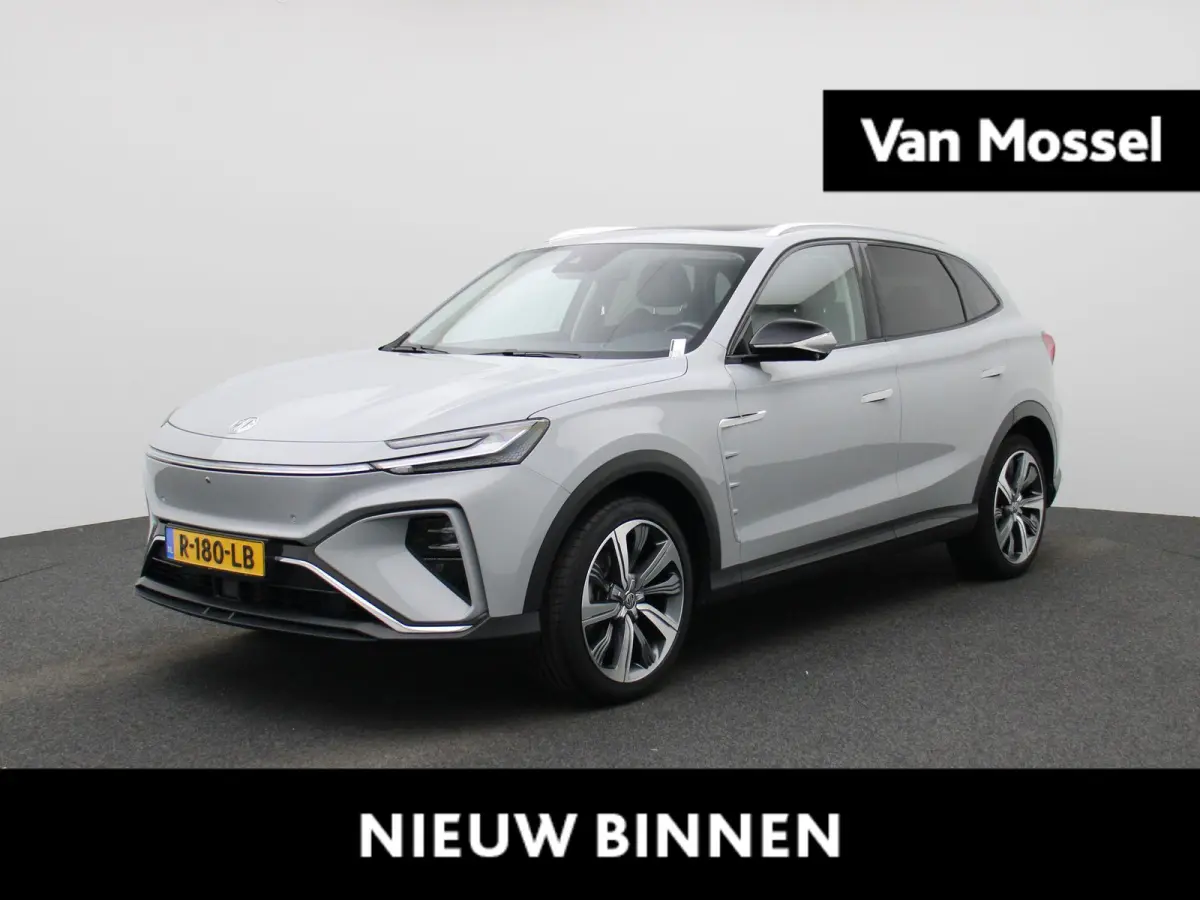 Luxury 70 kWh | Wordt Verwacht | Apple Carplay / Android Auto | Panoramadak | Achteruitrijcamera | Parkeersensoren | Trekhaak |