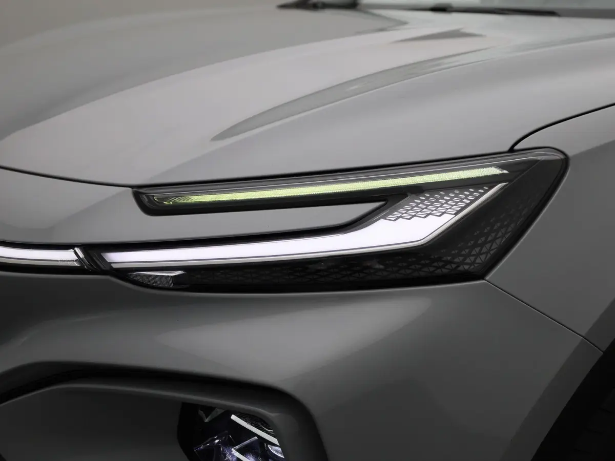 Luxury 70 kWh | Wordt Verwacht | Apple Carplay / Android Auto | Panoramadak | Achteruitrijcamera | Parkeersensoren | Trekhaak |