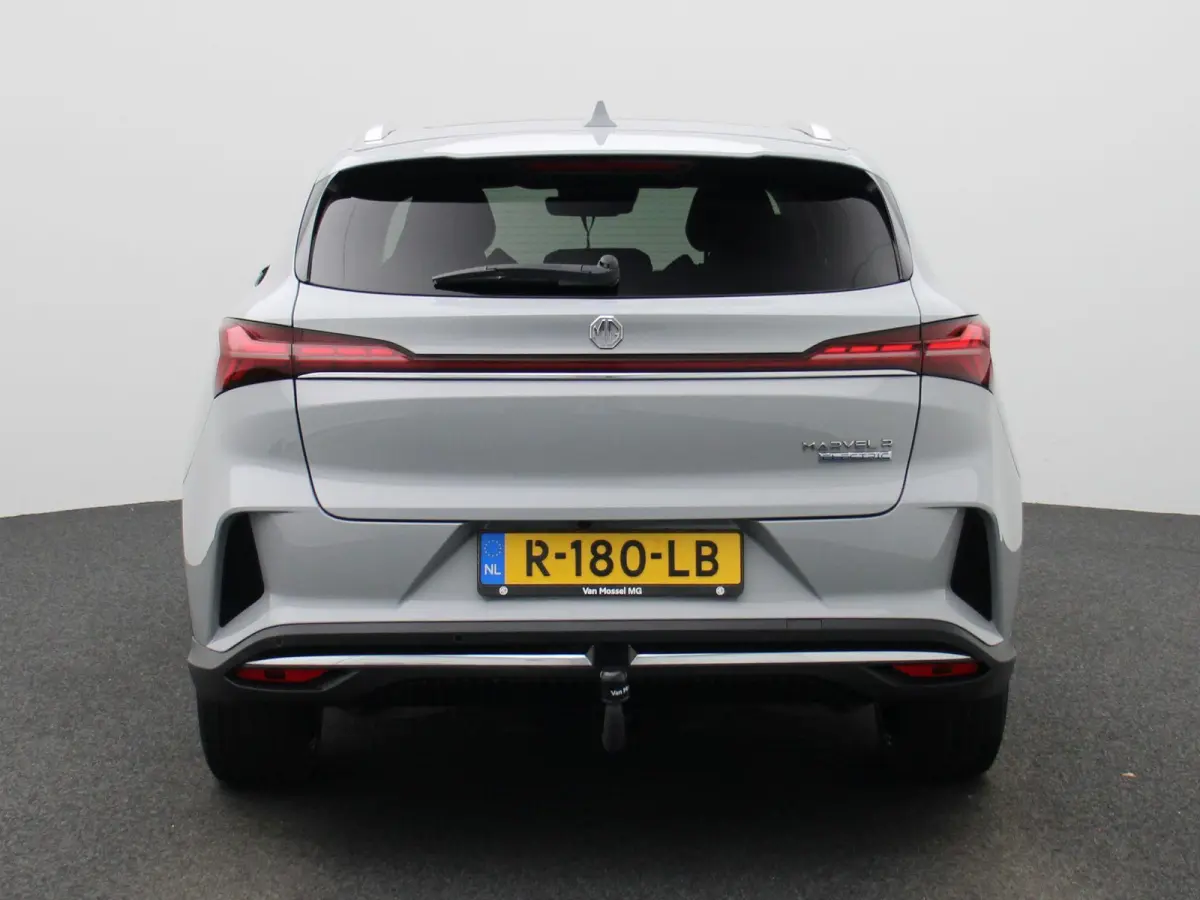 Luxury 70 kWh | Wordt Verwacht | Apple Carplay / Android Auto | Panoramadak | Achteruitrijcamera | Parkeersensoren | Trekhaak |