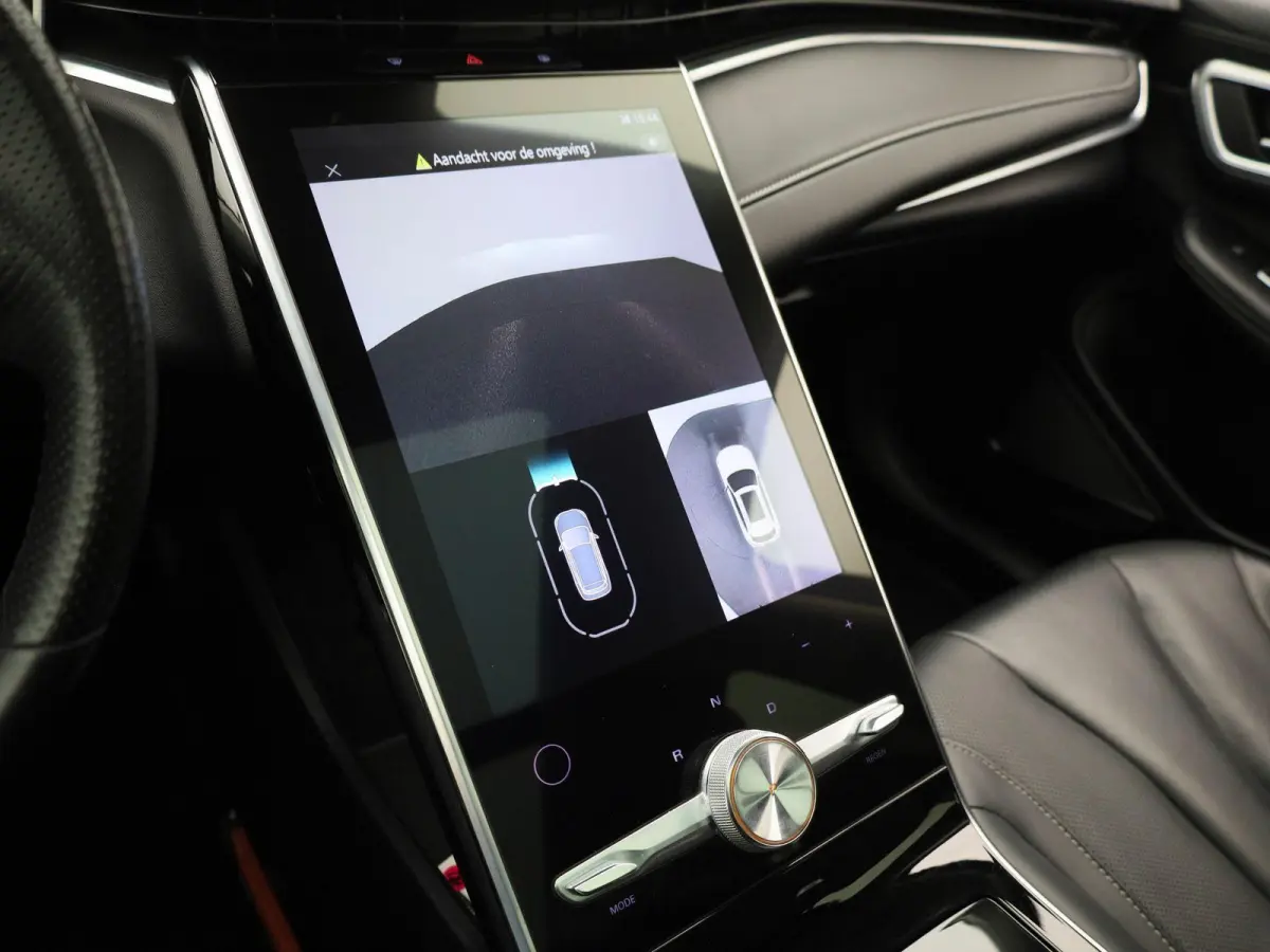 Luxury 70 kWh | Wordt Verwacht | Apple Carplay / Android Auto | Panoramadak | Achteruitrijcamera | Parkeersensoren | Trekhaak |