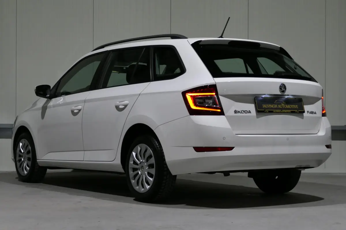 1.0 TSI Ambition|PDC|Carplay|Cruise control!