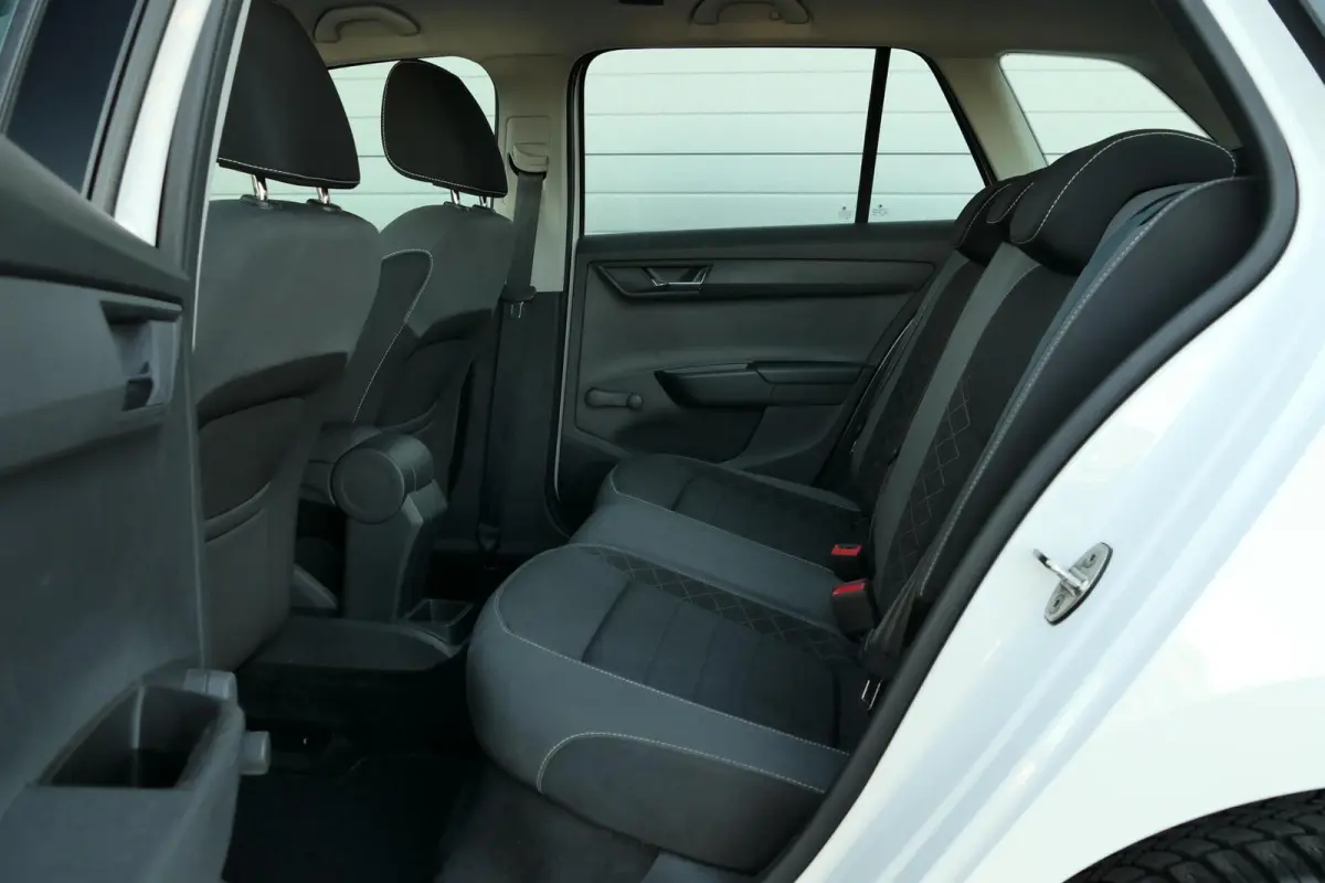 1.0 TSI Ambition|PDC|Carplay|Cruise control!