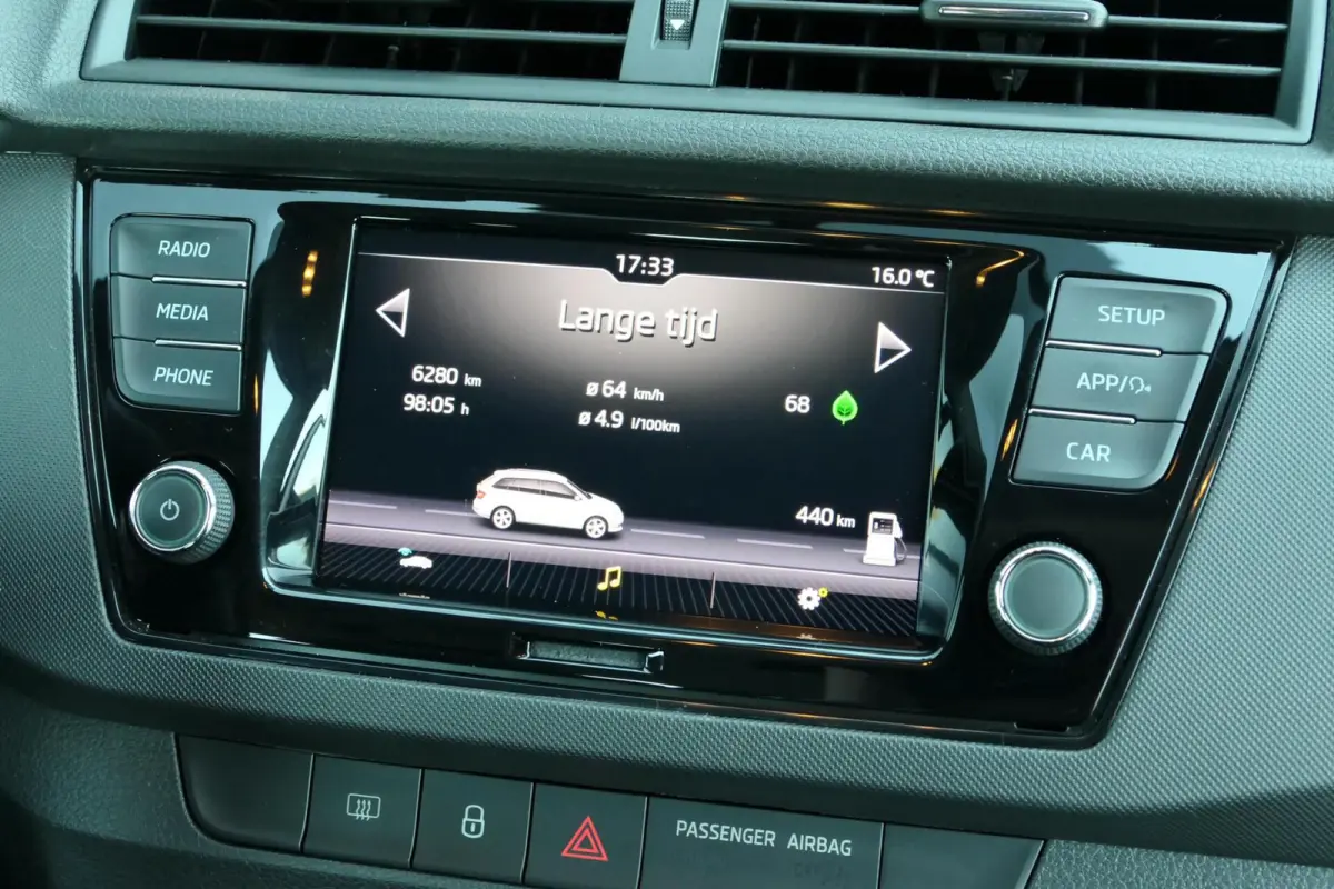 1.0 TSI Ambition|PDC|Carplay|Cruise control!