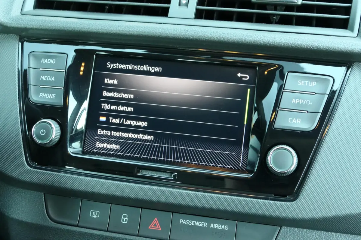 1.0 TSI Ambition|PDC|Carplay|Cruise control!