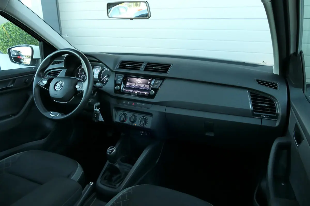 1.0 TSI Ambition|PDC|Carplay|Cruise control!