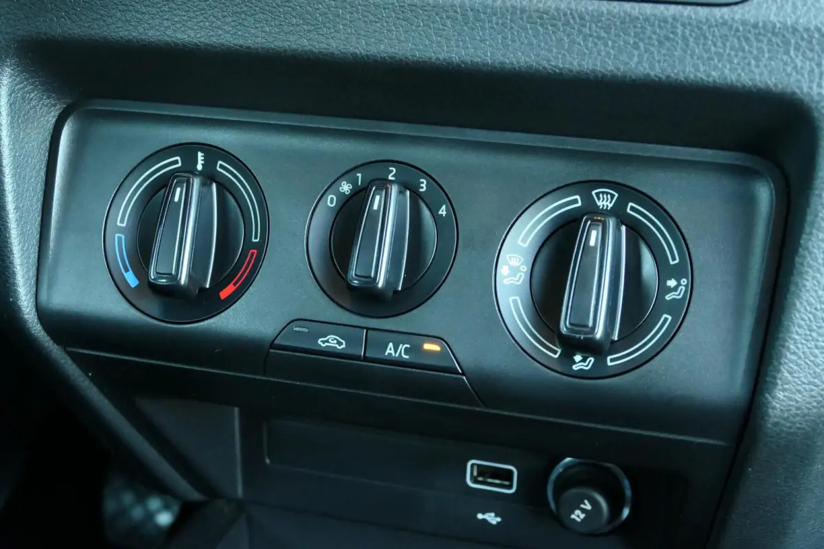 1.0 TSI Ambition|PDC|Carplay|Cruise control!