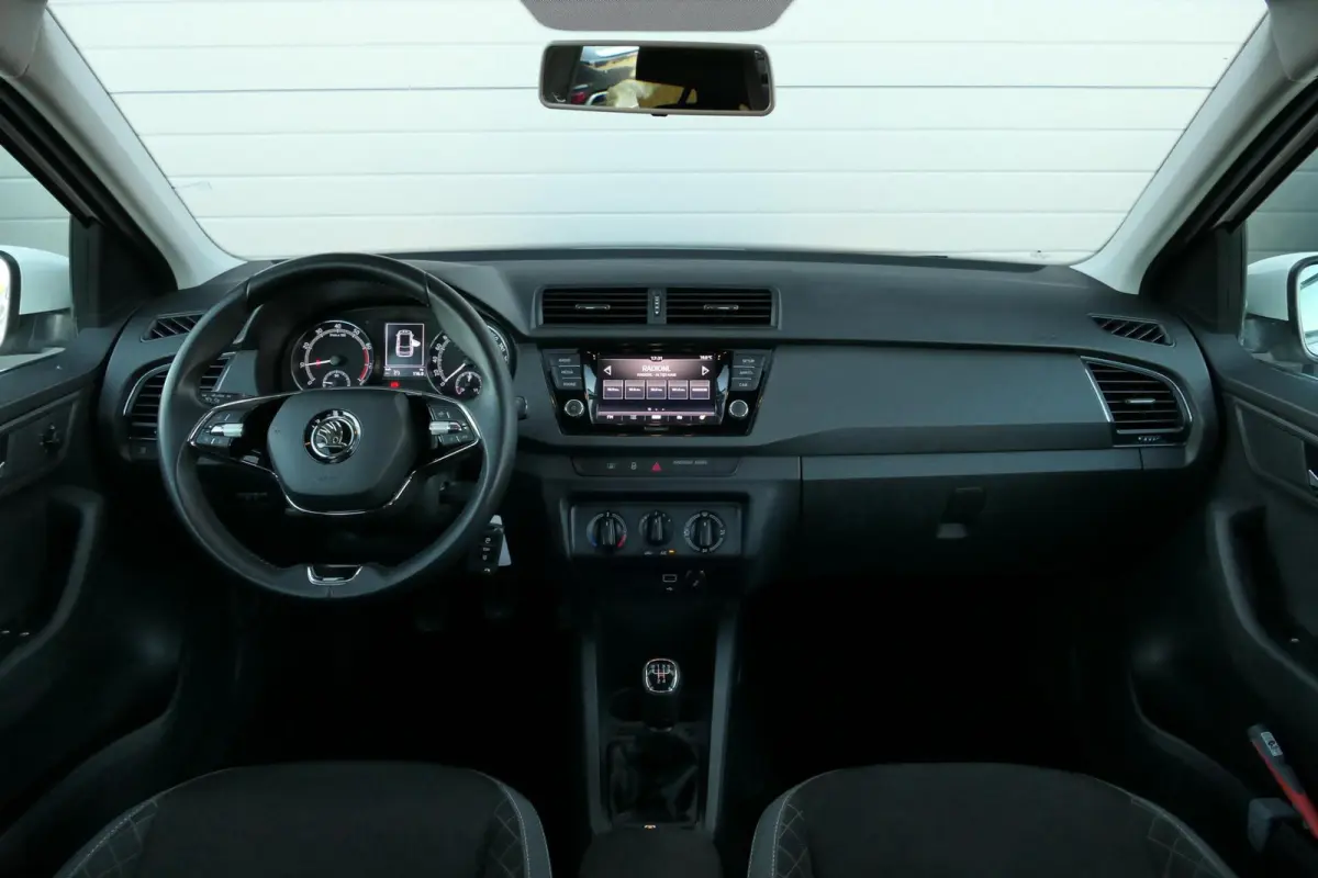 1.0 TSI Ambition|PDC|Carplay|Cruise control!