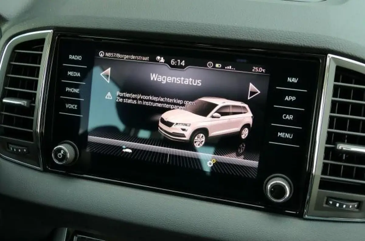 1.0 TSI Business Edition Plus|Trekhaak|PDC|Camera|ACC|Carplay!