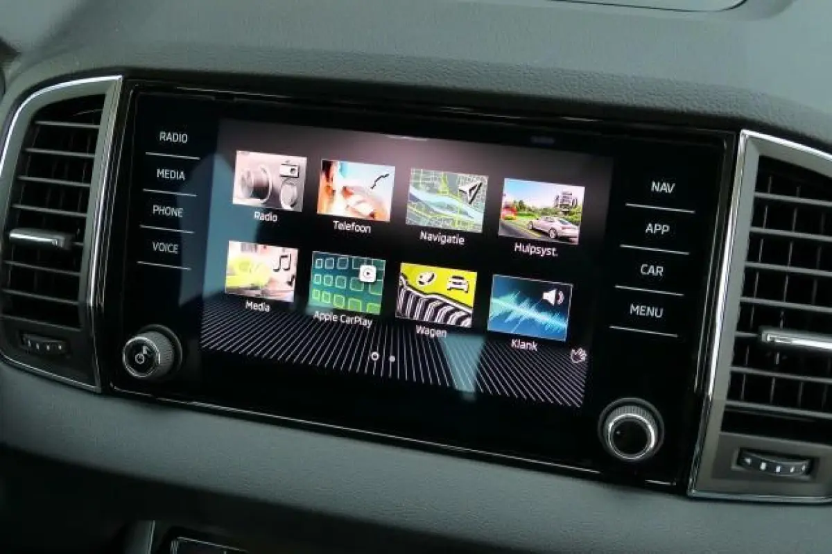 1.0 TSI Business Edition Plus|Trekhaak|PDC|Camera|ACC|Carplay!